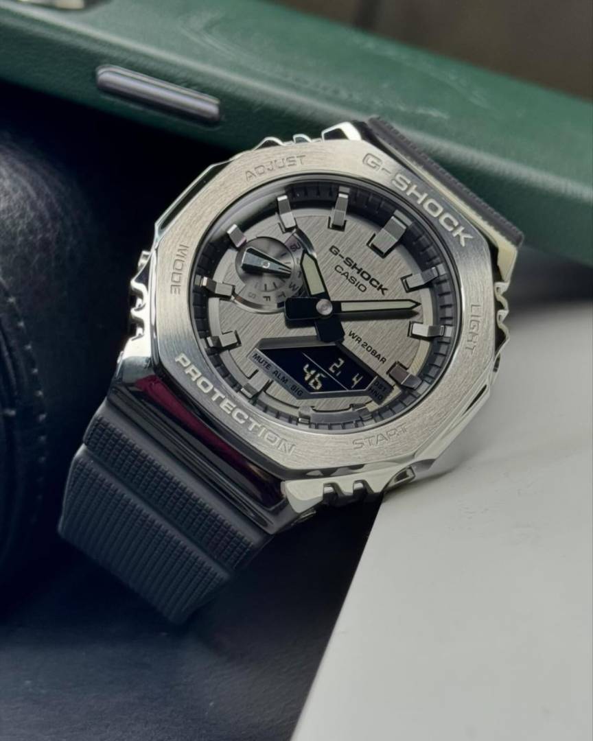 Casio g shock gm2100