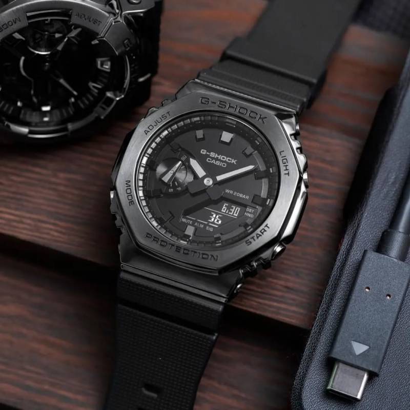 Casio g shock gm2100