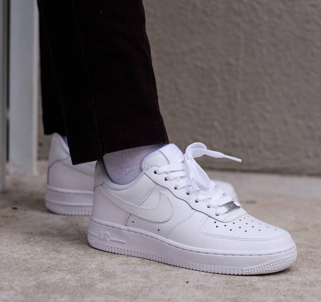 NIKE AIRFORCE 1 WHITE