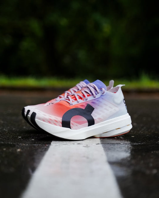 ON CLOUD BOOM WHITE FLAME