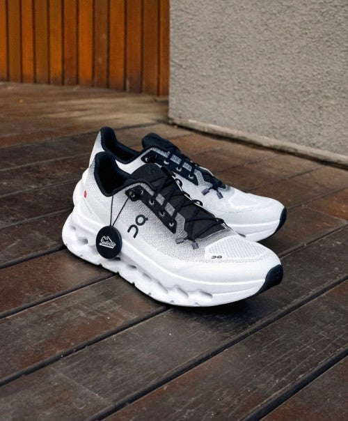 ON CLOUD TILT 2.0 BLACK IVORY