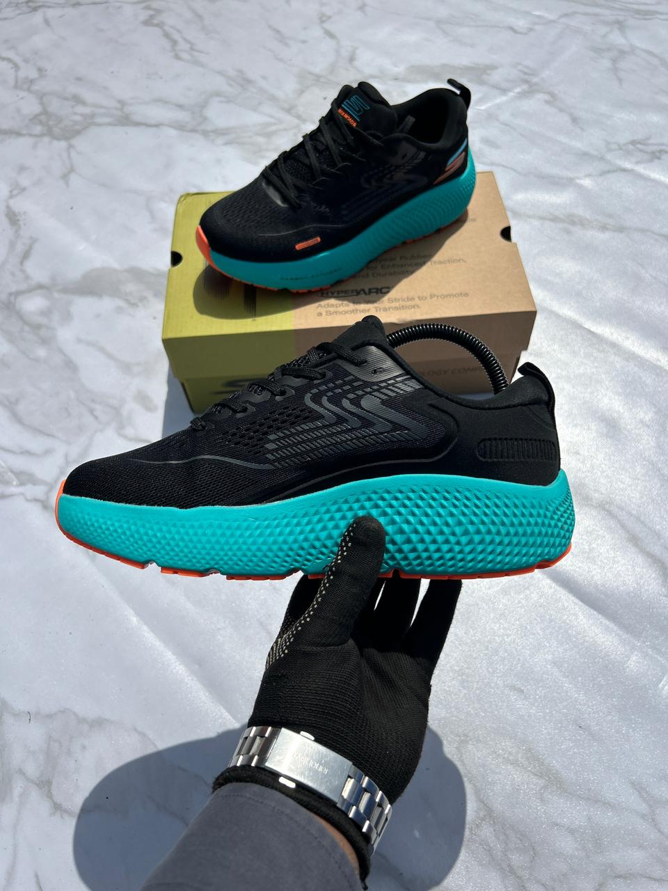 SKECHERS MAX ROAD 6