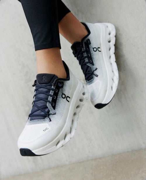 ON CLOUD TILT 2.0 BLACK IVORY