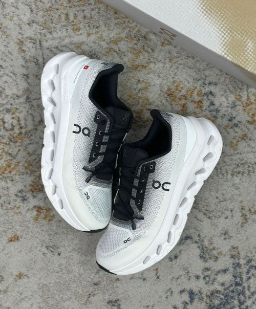 ON CLOUD TILT 2.0 BLACK IVORY